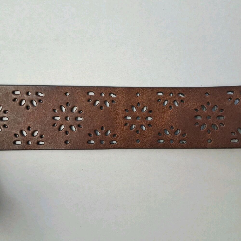 Candies Women's L Genuine Italian Leather Flower Cutout Made in USA - Picture 4 of 5